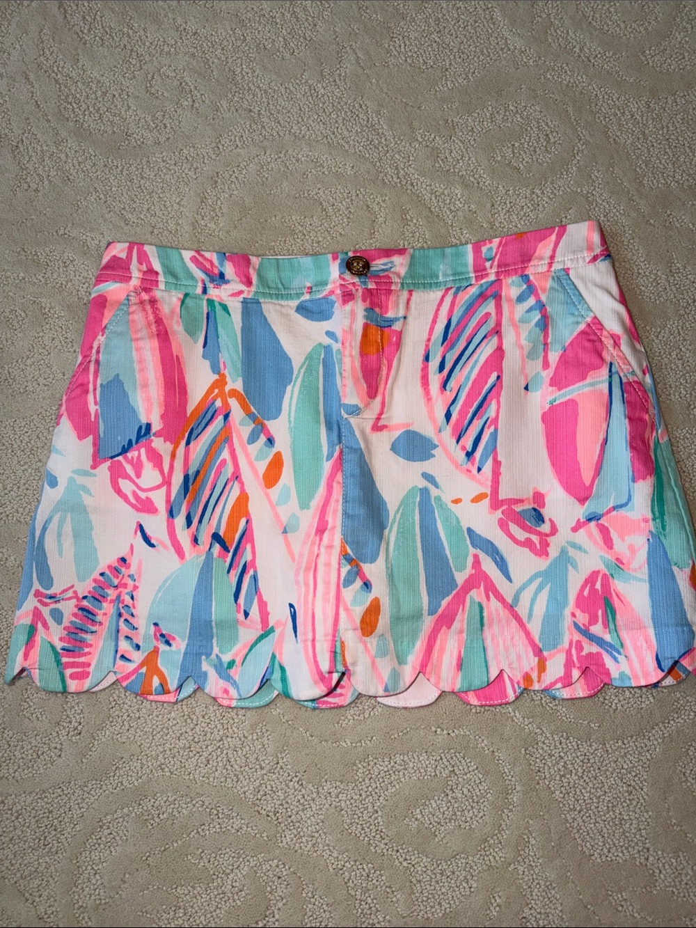 Lilly Pulitzer Pink Multi Scallop-Hem Skort. Like new.
